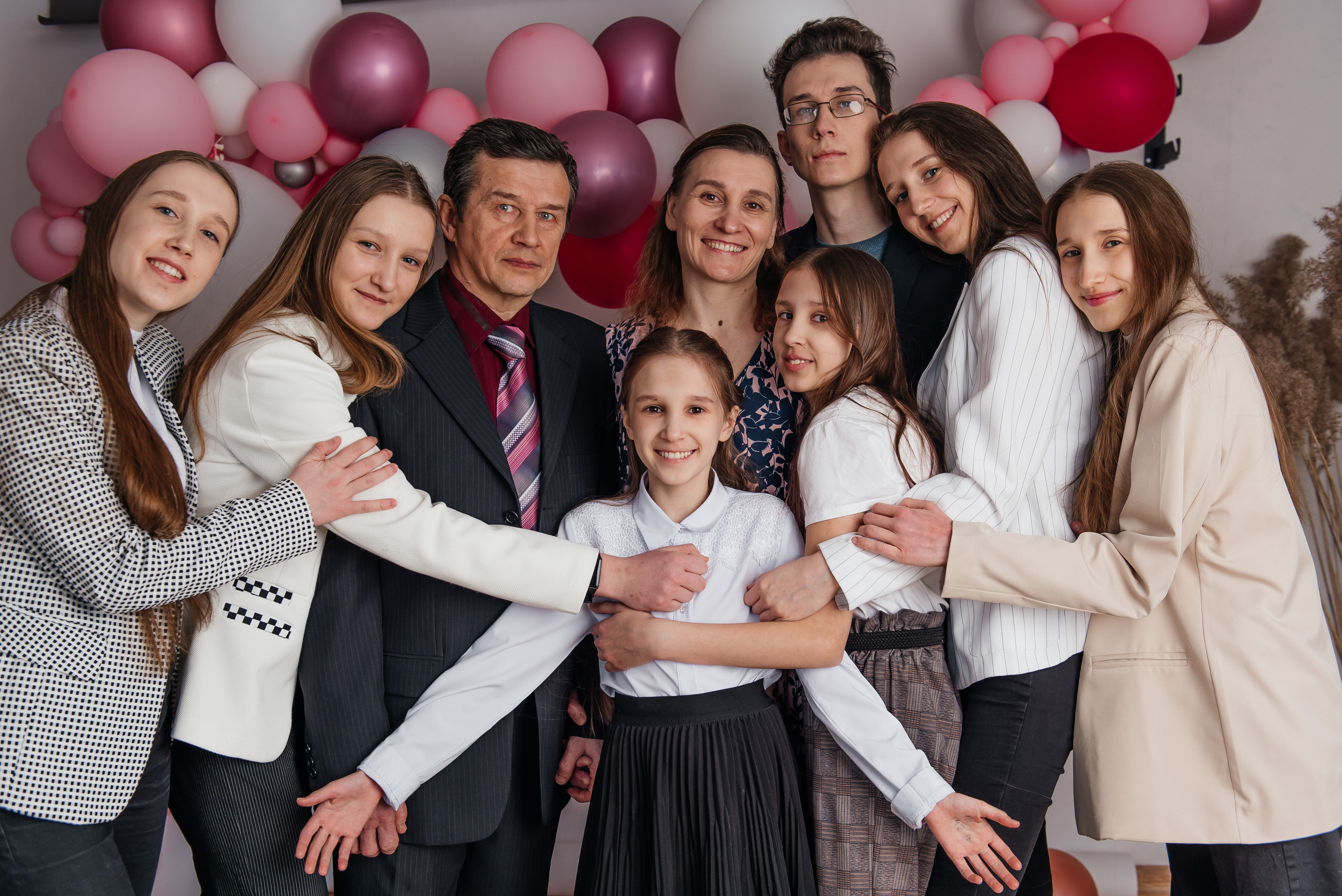 Многодетную семью из Томской области наградили орденом «Родительская слава»