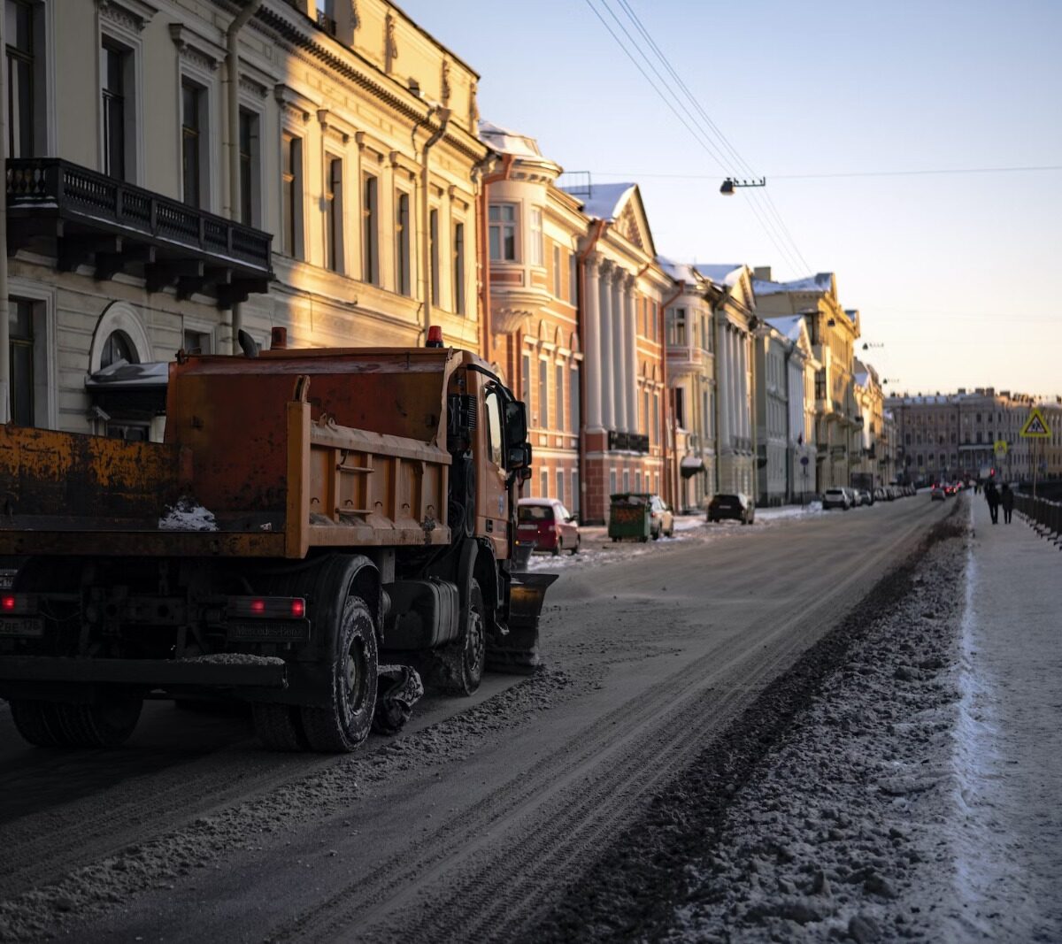 В Бердске неизвестный открыл стрельбу по мусоровозу - SibMedia.ru