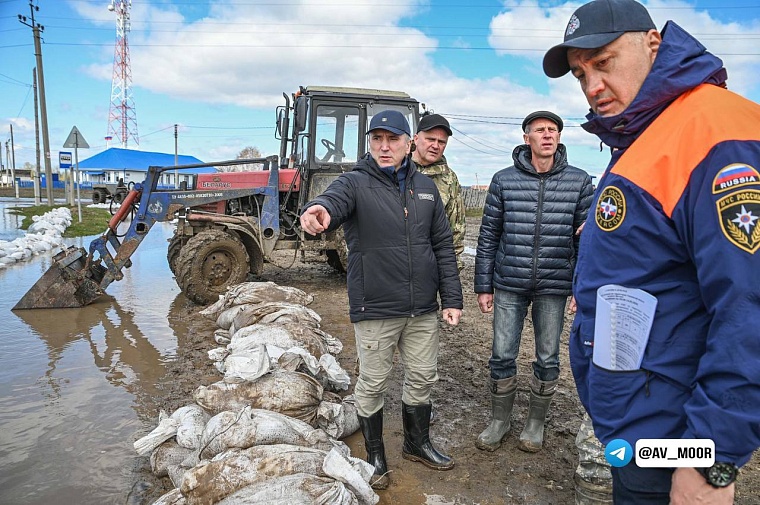 В Тюменской области уровень воды в реке Иртыш достиг 1235 см
